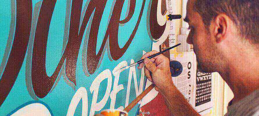 Carlo Destefani, artista dell'hand lettering e del sign painting
